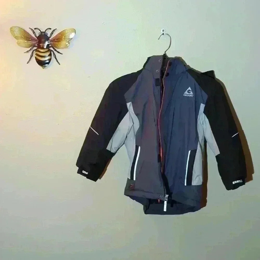 Gerry, winter snow jacket, boys XS, gray and white